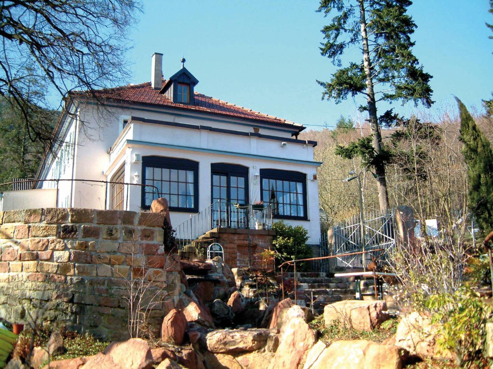 Sankt Annagut Hotell Burrweiler Exteriör bild