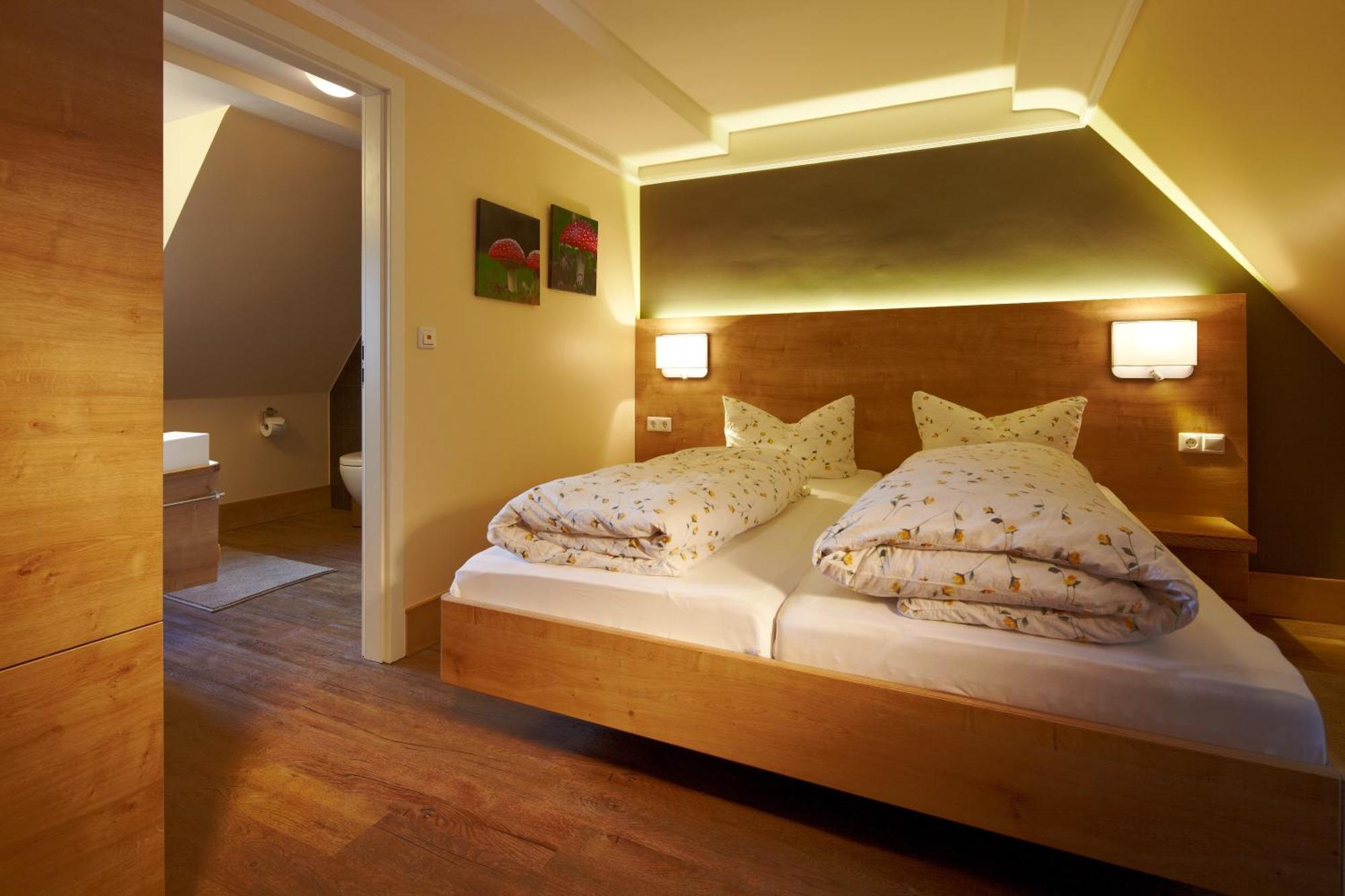 Sankt Annagut Hotell Burrweiler Exteriör bild